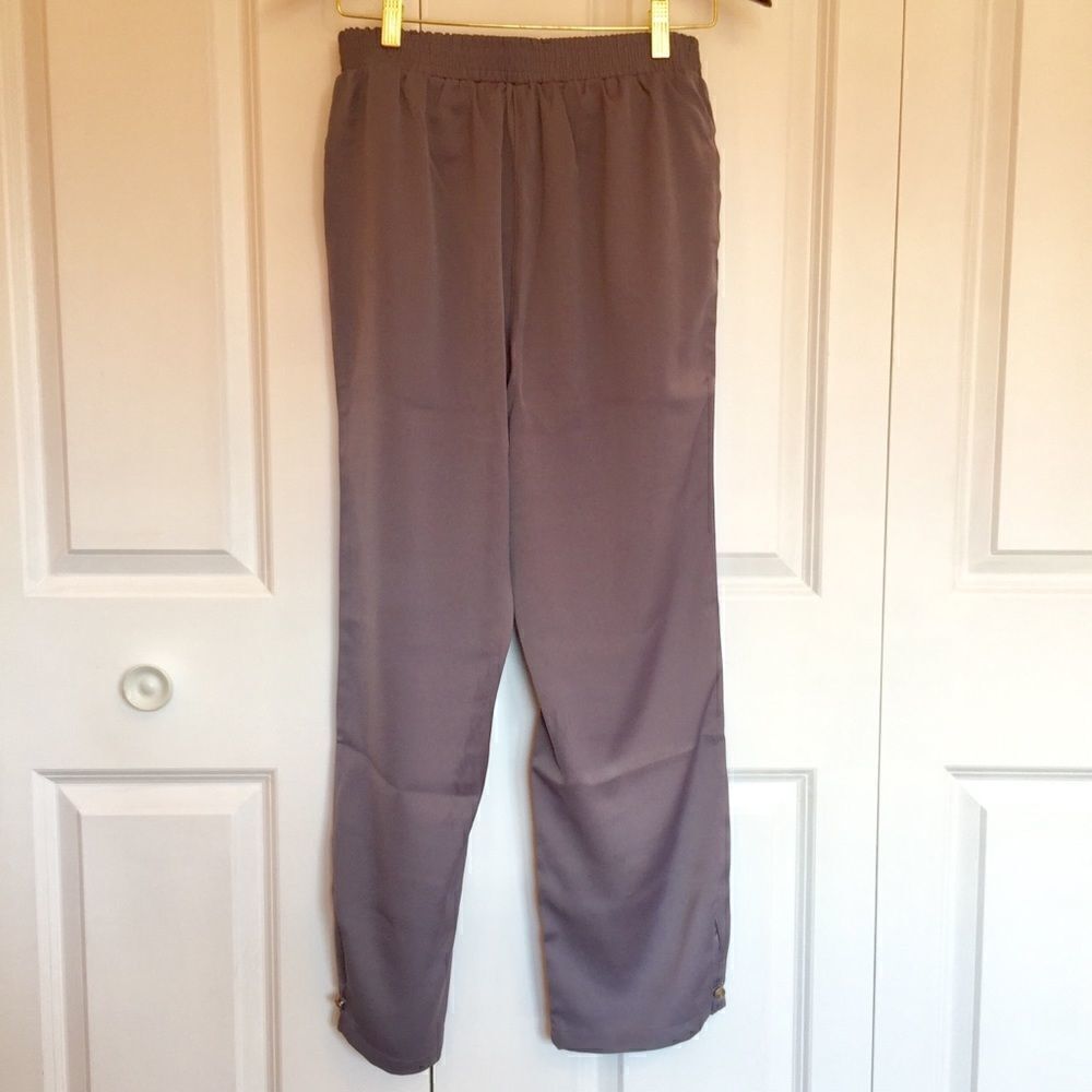 Romeo & Juliet Couture charcoal Grey pants new - Picture 5 of 5